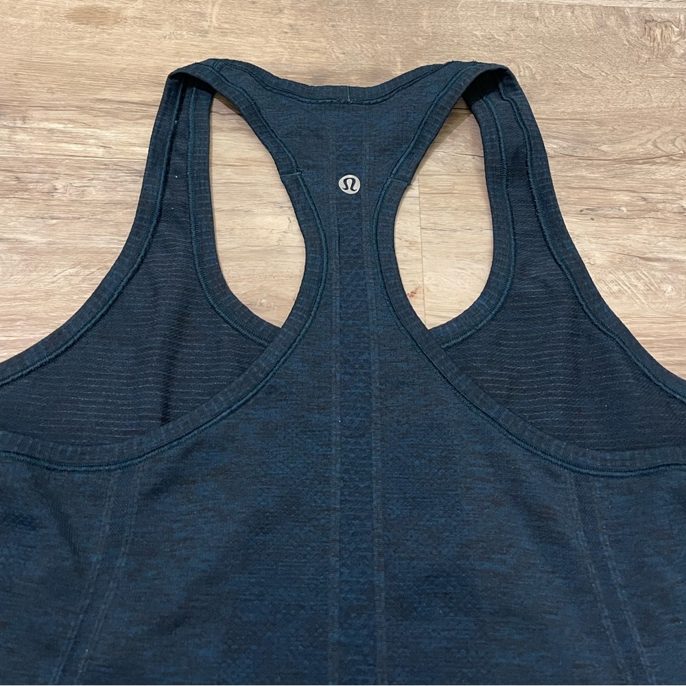 Lululemon Swiftly Tech Racerback Tank Dark Navy Blue Size 10